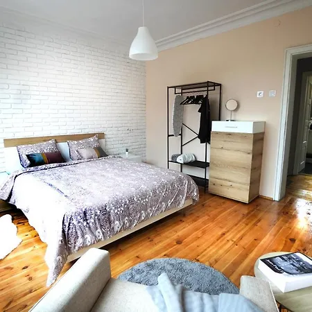 ゲストハウス Къща За Гости Галерия Guest House Gallery ヴェリングラード
